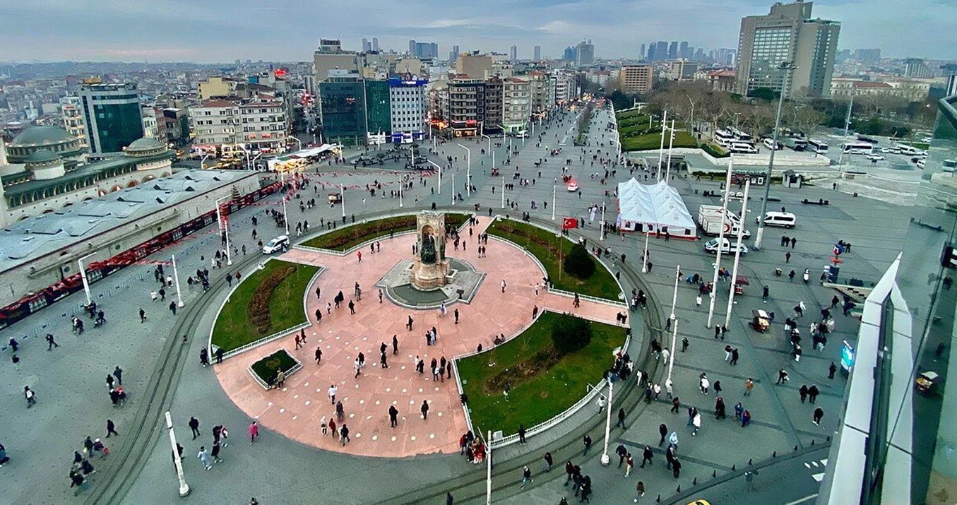 Taksim Meydanı Çevre Düzenleme İnşaatı